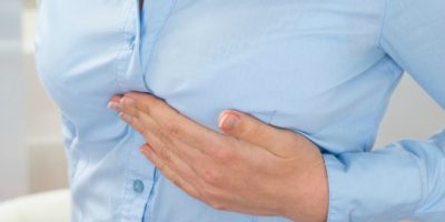 تأثیر استرس و کم خوابی بر سایز سینه‌ ها