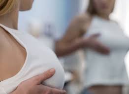 عوارض و اثرات بستن یا نبستن سوتین